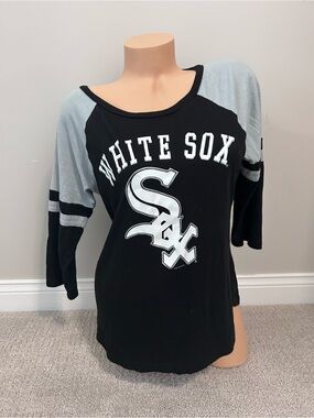 Chicago White Sox Women's Black & Gray Raglan Tee